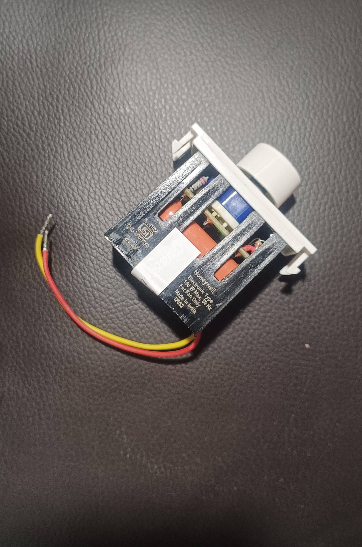 Step Fan Speed Controller 100W / 1Mod WH Range wraparound